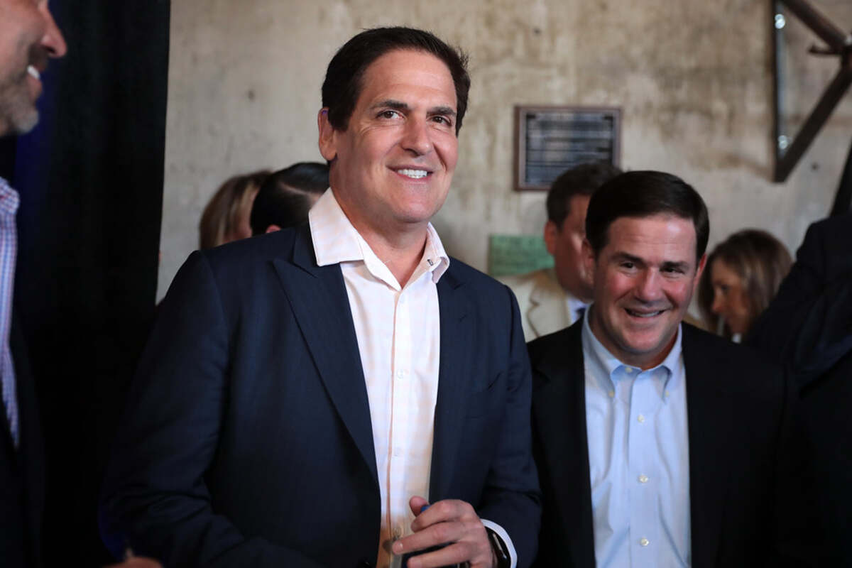 How Tall is Mark Cuban