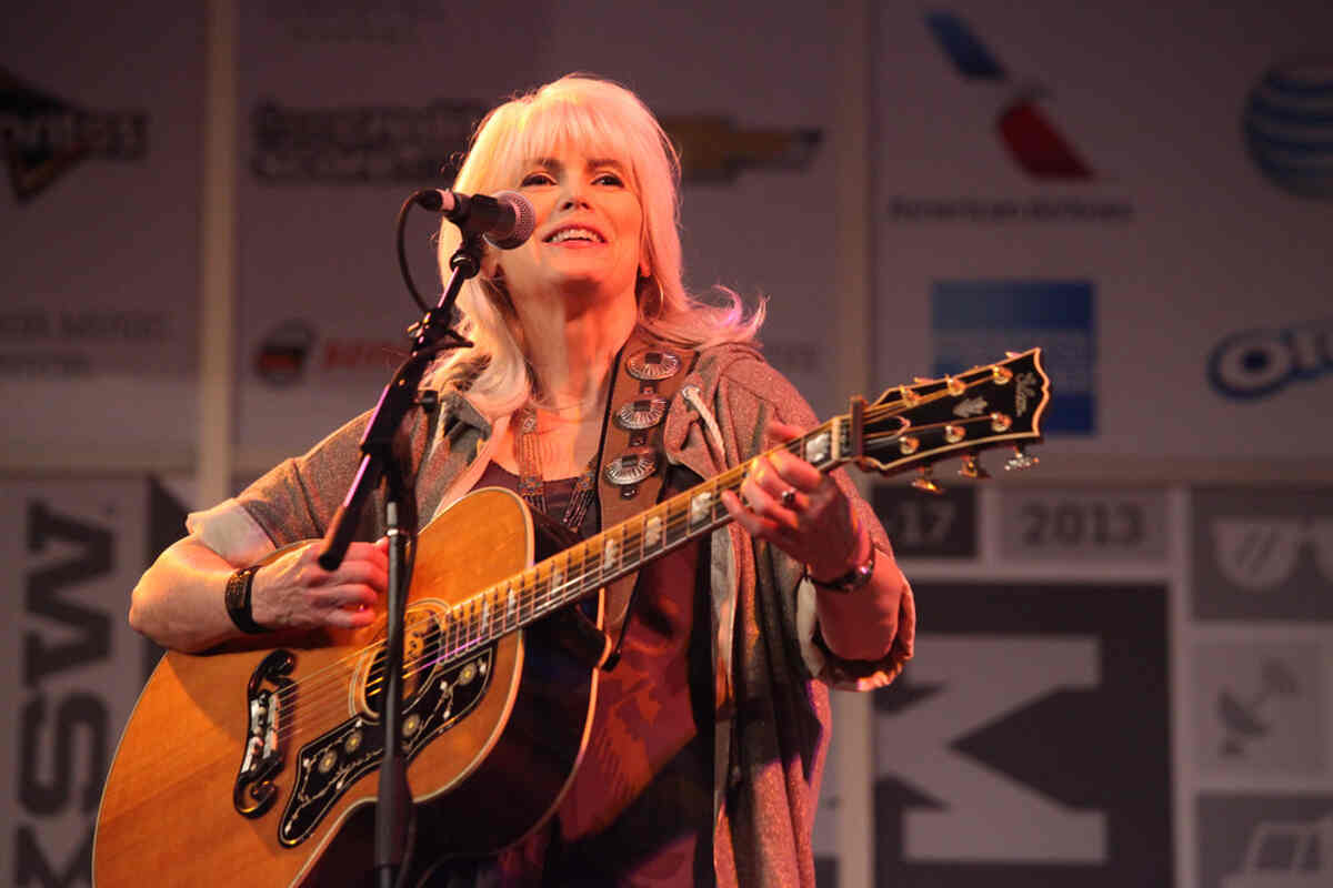 Emmylou Harris Hair